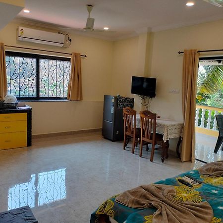 Primavera Holiday Homes-Family Run Goan Guest House Candolim Exterior photo