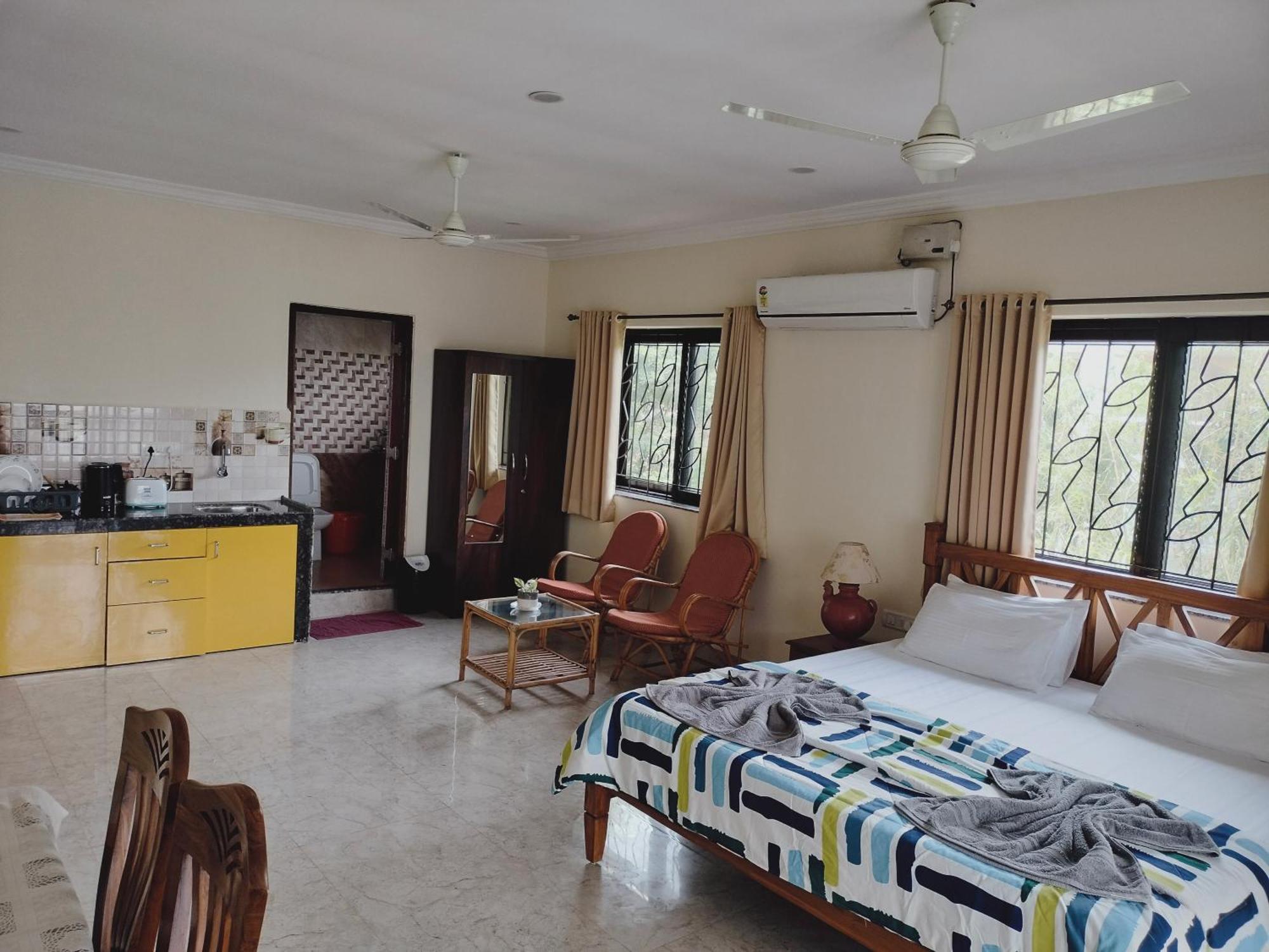 Primavera Holiday Homes-Family Run Goan Guest House Candolim Exterior photo